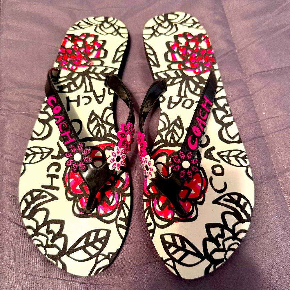 Coach Kerrie Flip Flops Size 9B EUC